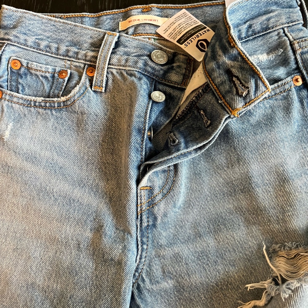 Levi Jeans size 23 Wedgie Straight - Picture 3 of 8